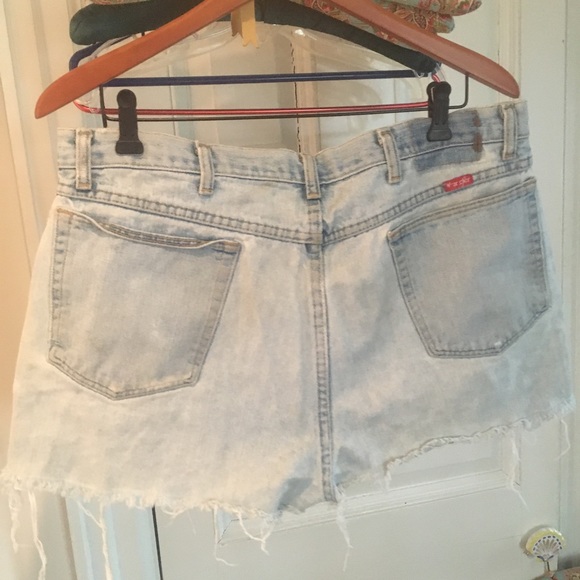 Vintage Wrangler Denim Shorts - Picture 2 of 4